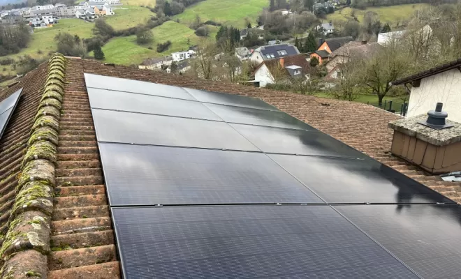 Installation de panneaux photovoltaïques à Amiens, Amiens, VIA RENOV