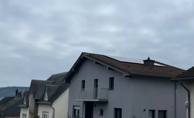 Installation de panneaux photovoltaïques à Amiens, Amiens, VIA RENOV